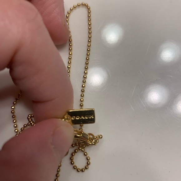 NWOT AUTHENTIC & RARE COACH 14K GOLD PLATED FEATHER NECKLACE! - Picture 5 of 5